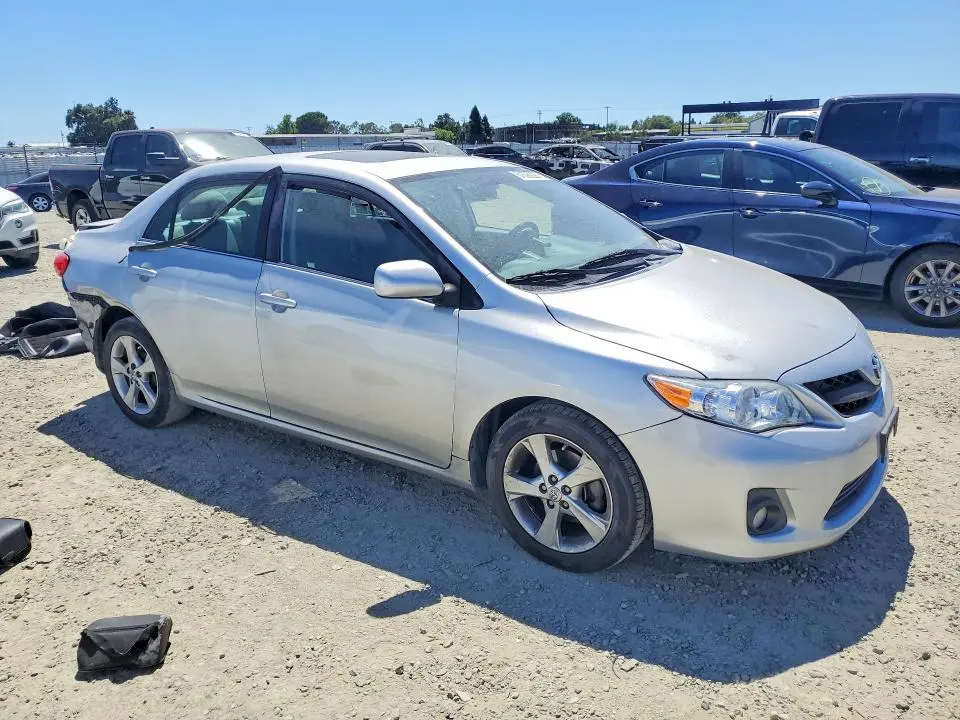 2013 TOYOTA COROLLA LE  