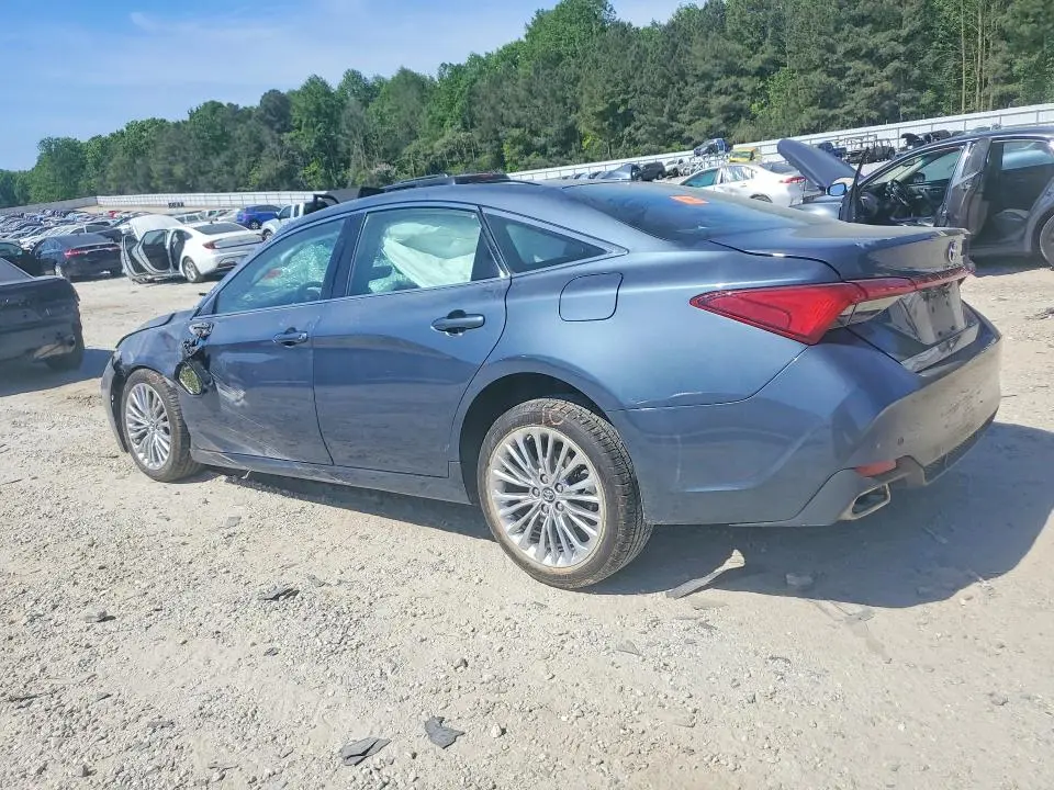 2019 TOYOTA AVALON LIMITED  