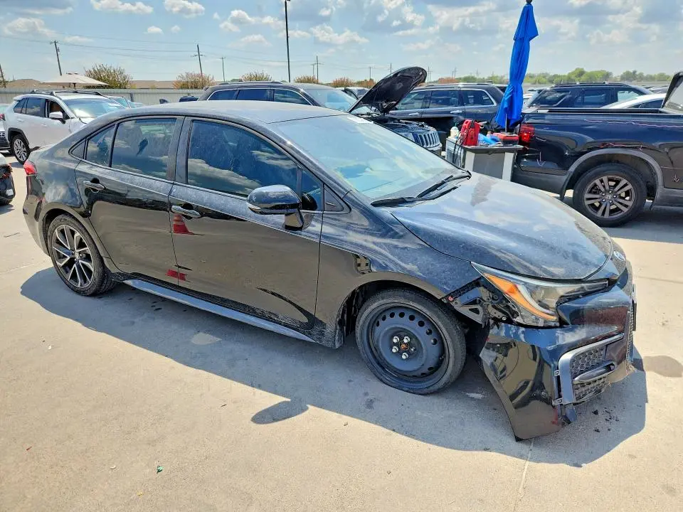 2021 TOYOTA COROLLA SE  