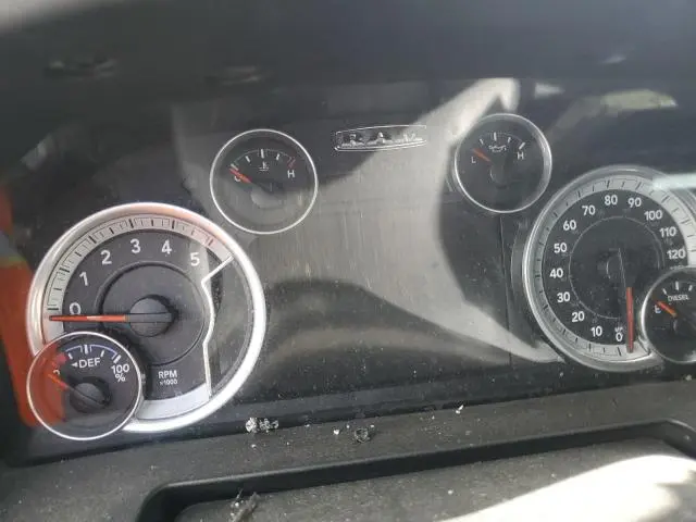 2015 RAM 1500 SLT  