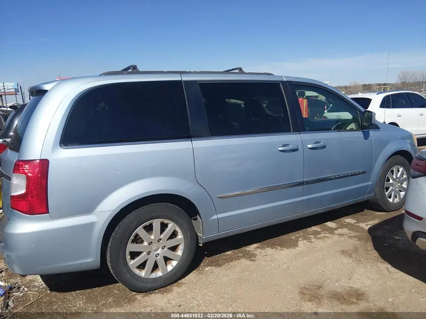 2013 CHRYSLER TOWN & COUNTRY TOURING