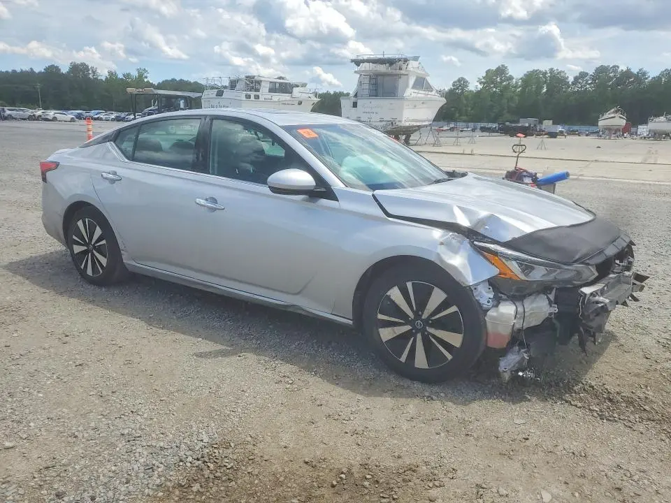 2020 NISSAN ALTIMA SL  