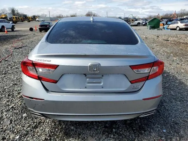 2019 HONDA ACCORD TOURING  