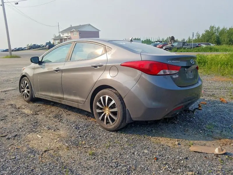 2013 HYUNDAI ELANTRA GL  