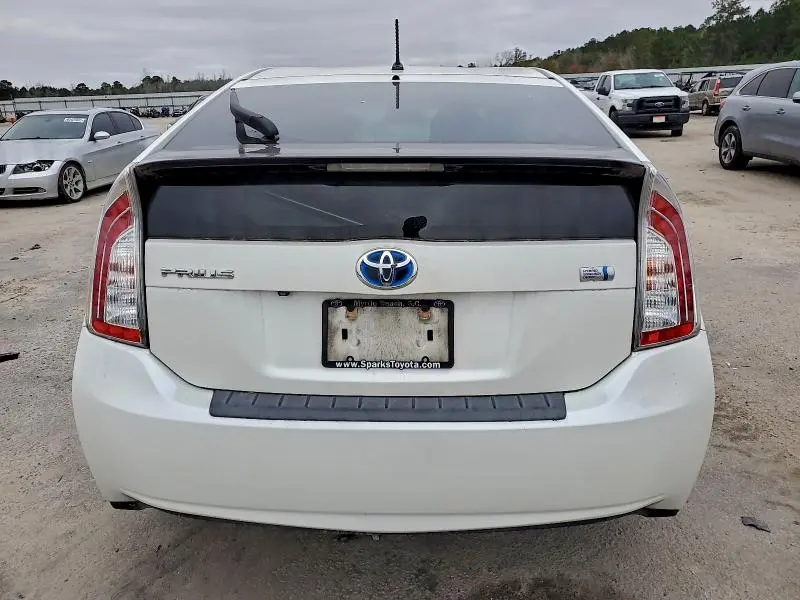 2015 TOYOTA PRIUS   