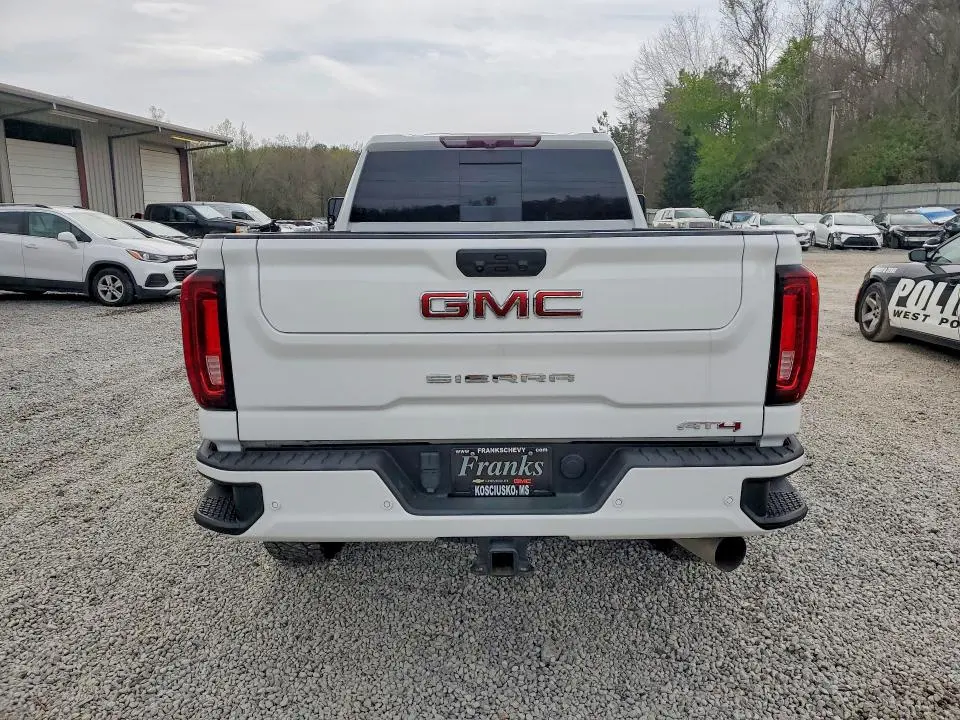 2022 GMC SIERRA K2500 AT4  