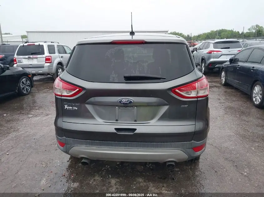 2015 FORD ESCAPE SE