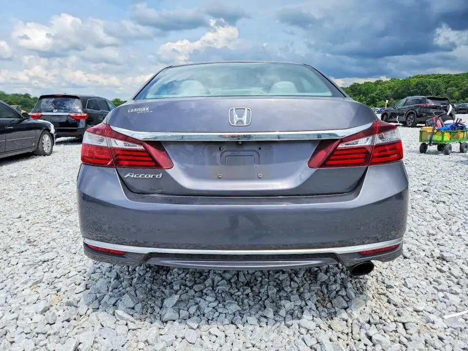 2017 HONDA ACCORD LX  