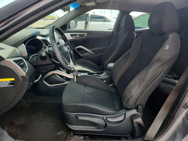 2017 HYUNDAI VELOSTER BASE  