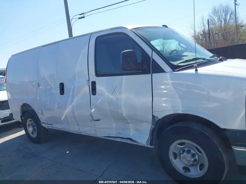 2025 CHEVROLET EXPRESS CARGO RWD 2500 REGULAR WHEELBASE WT