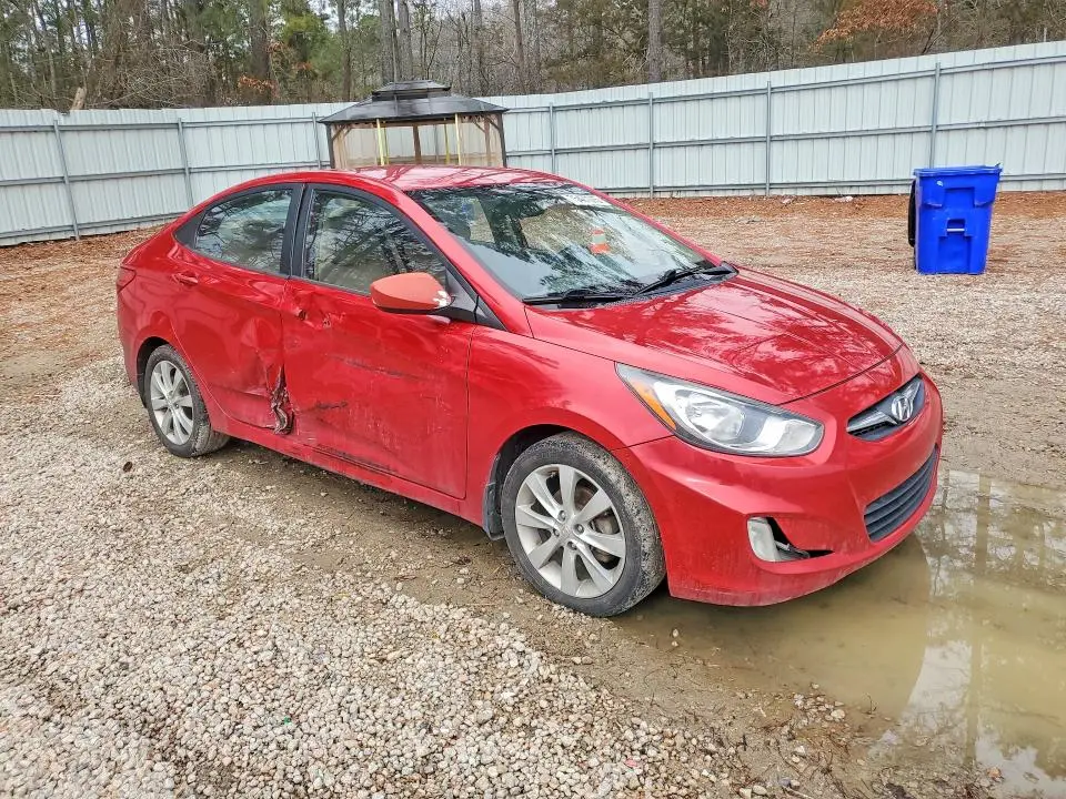 2013 HYUNDAI ACCENT GLS  