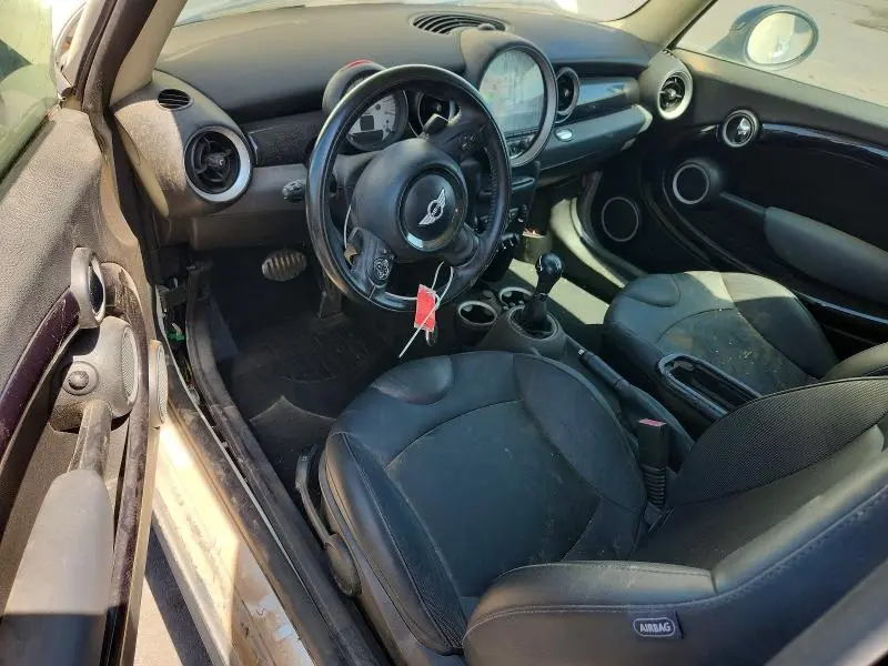 2011 MINI COOPER S  