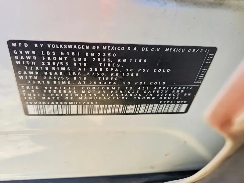 2022 VOLKSWAGEN TIGUAN SE  