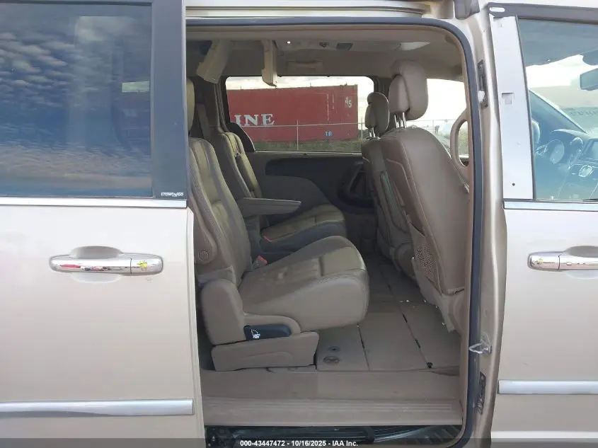 2014 CHRYSLER TOWN & COUNTRY TOURING-L