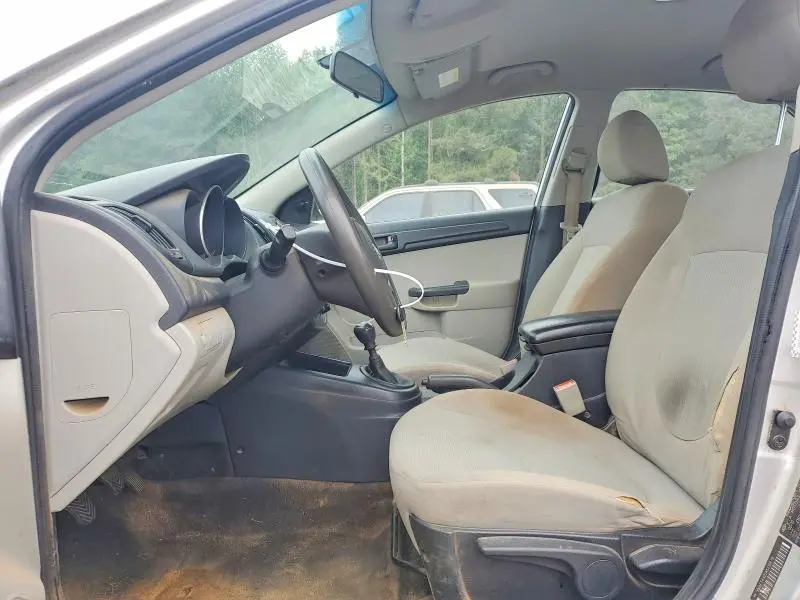 2010 KIA FORTE LX  