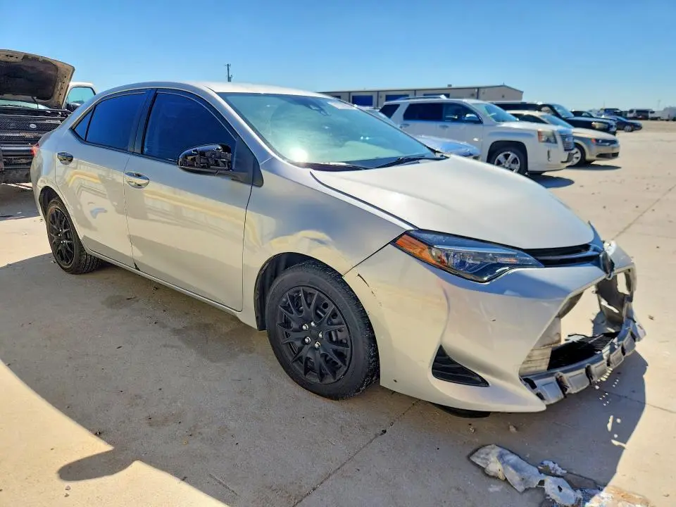 2018 TOYOTA COROLLA LE  