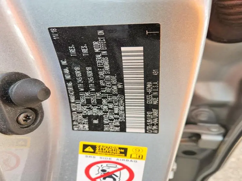 2019 TOYOTA HIGHLANDER XLE  