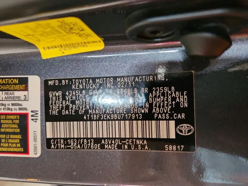 2011 TOYOTA CAMRY LE  