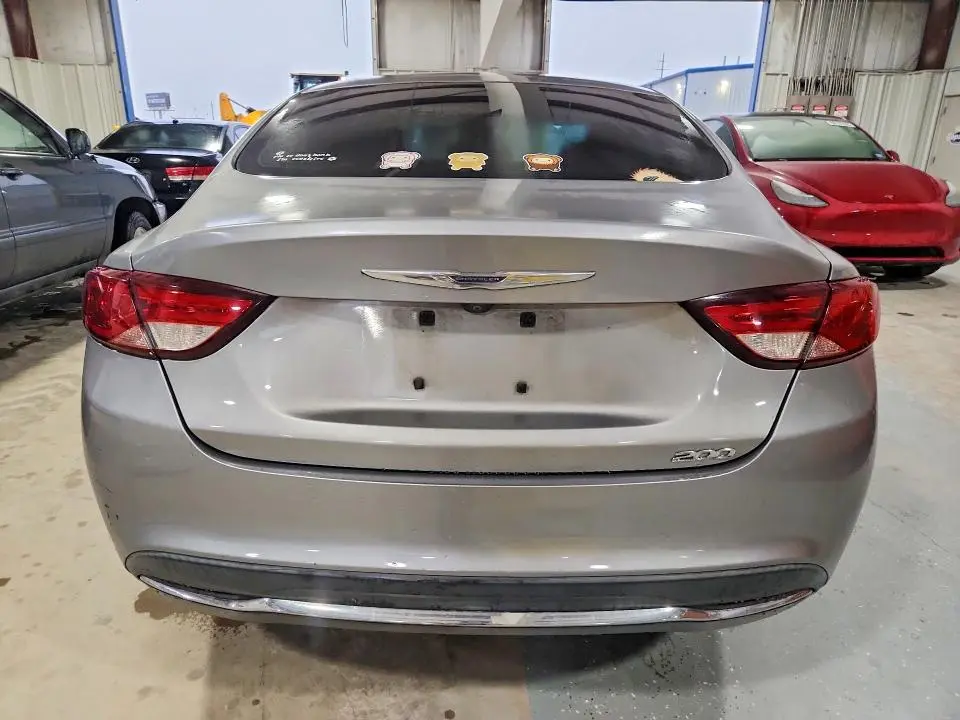 2016 CHRYSLER 200 LIMITED  