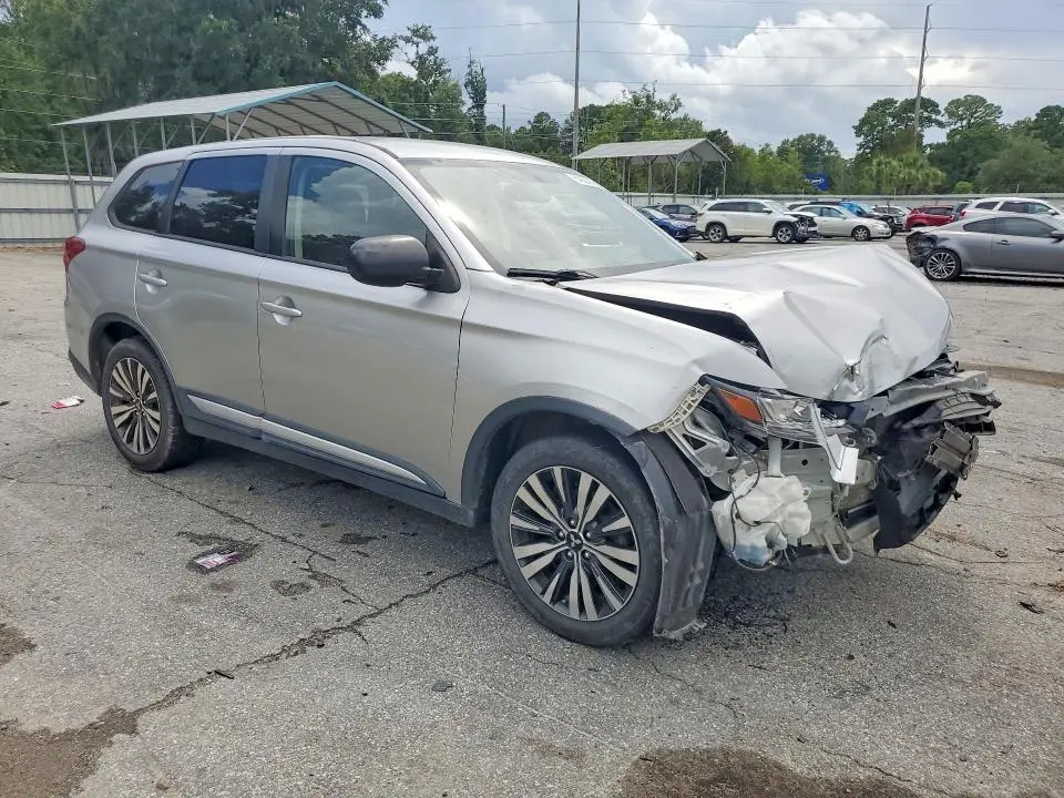 2019 MITSUBISHI OUTLANDER ES  