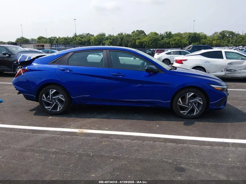 2025 HYUNDAI ELANTRA SEL SPORT