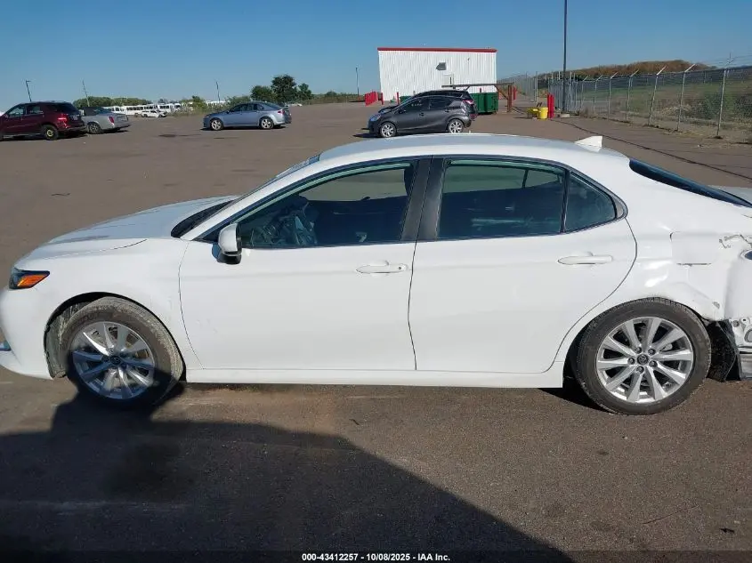 2019 TOYOTA CAMRY LE