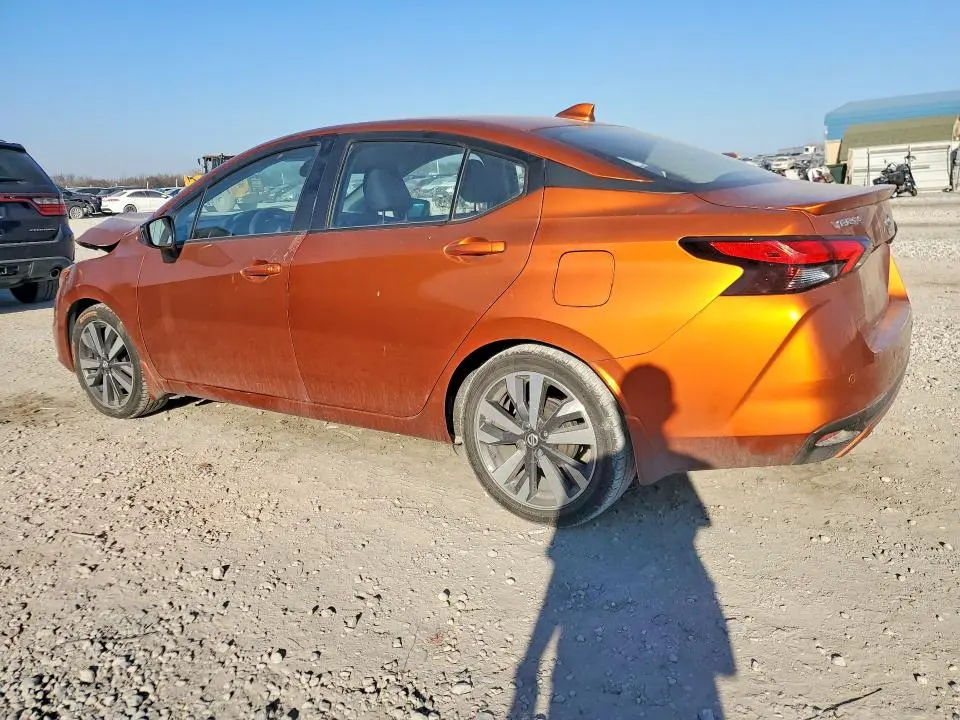 2021 NISSAN VERSA SR  
