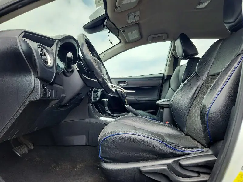 2018 TOYOTA COROLLA SE  