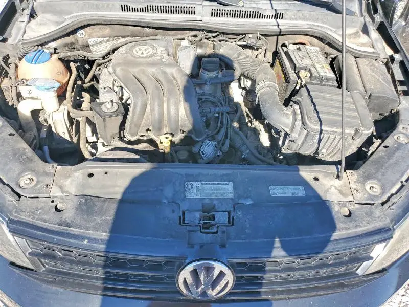 2015 VOLKSWAGEN JETTA BASE  