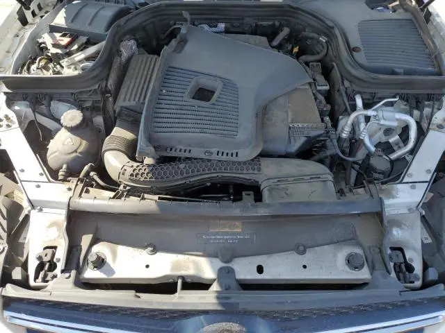 2019 MERCEDES-BENZ GLC 300  