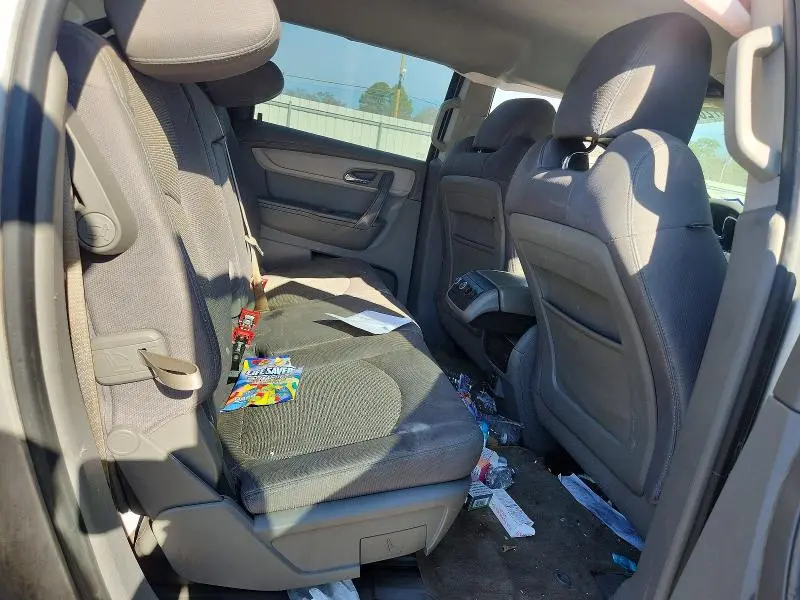 2016 CHEVROLET TRAVERSE LS  