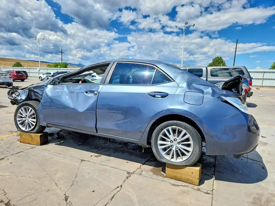 2014 TOYOTA COROLLA LE PLUS  