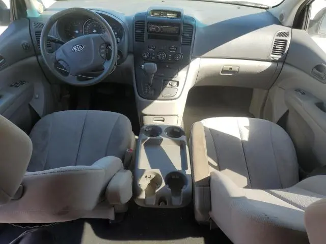 2010 KIA SEDONA LX  