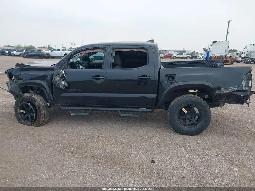 2018 TOYOTA TACOMA  