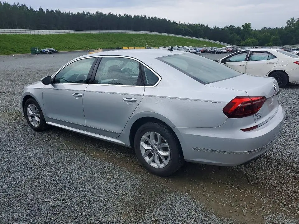 2017 VOLKSWAGEN PASSAT S  