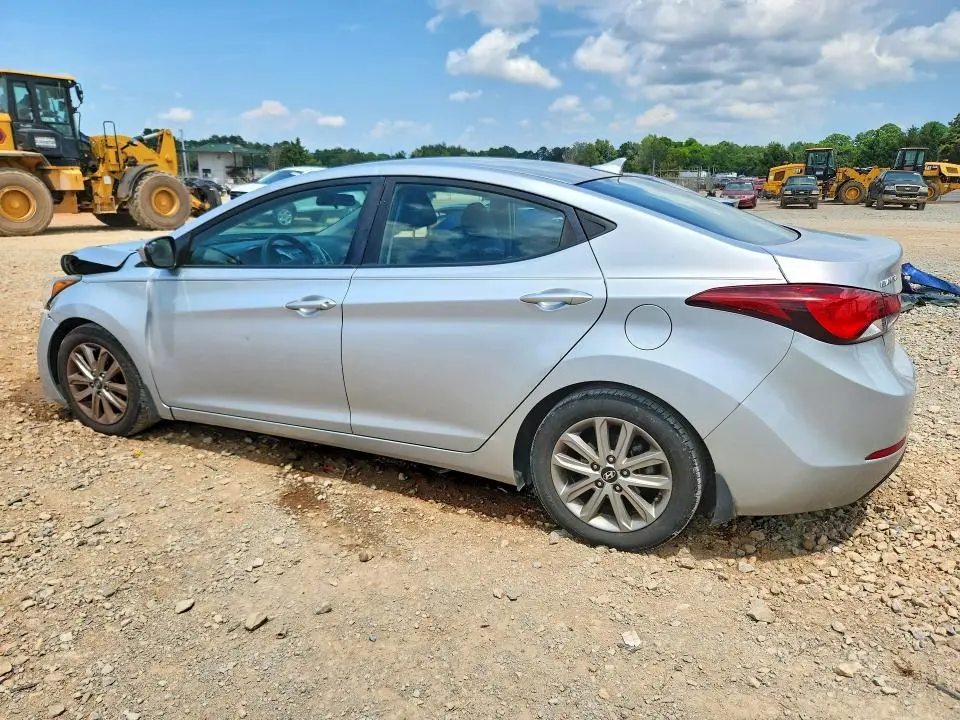 2014 HYUNDAI ELANTRA SE  