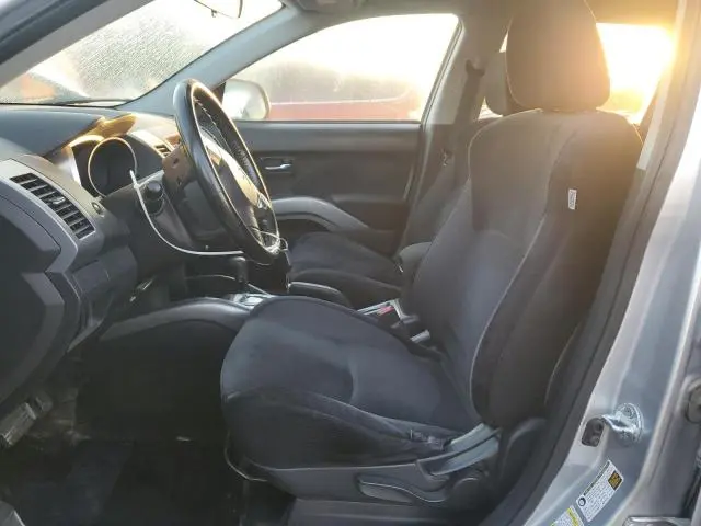 2011 MITSUBISHI OUTLANDER ES  
