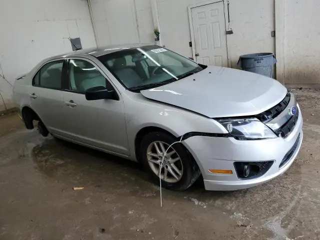2010 FORD FUSION S  
