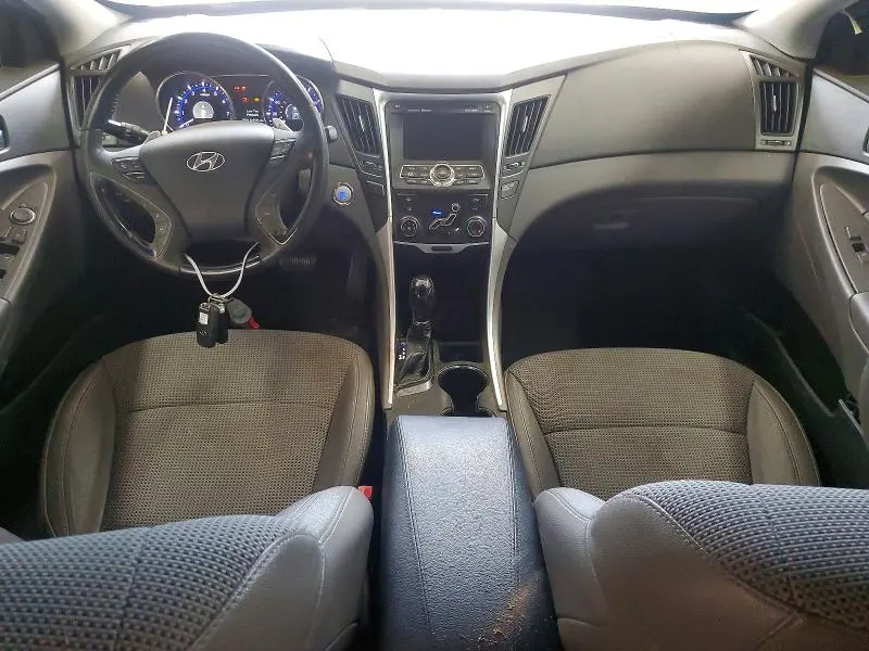 2011 HYUNDAI SONATA SE  