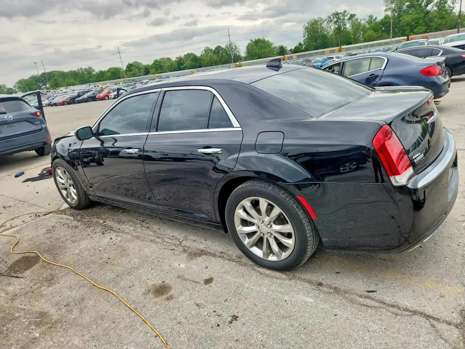 2016 CHRYSLER 300C   