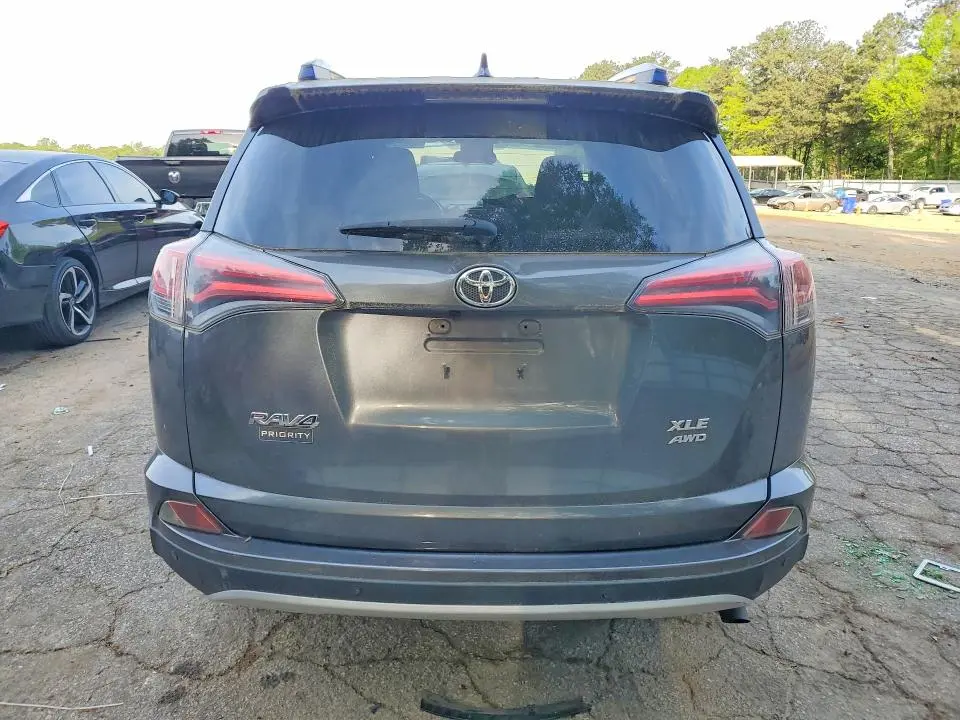 2017 TOYOTA RAV4 XLE  