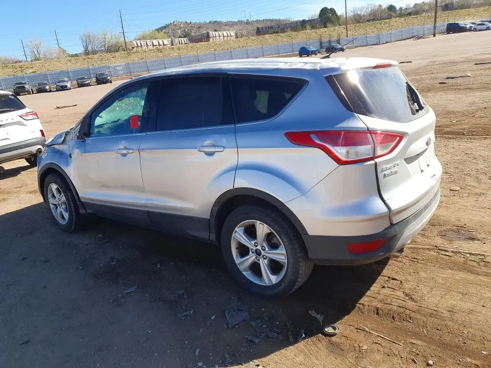 2015 FORD ESCAPE SE  