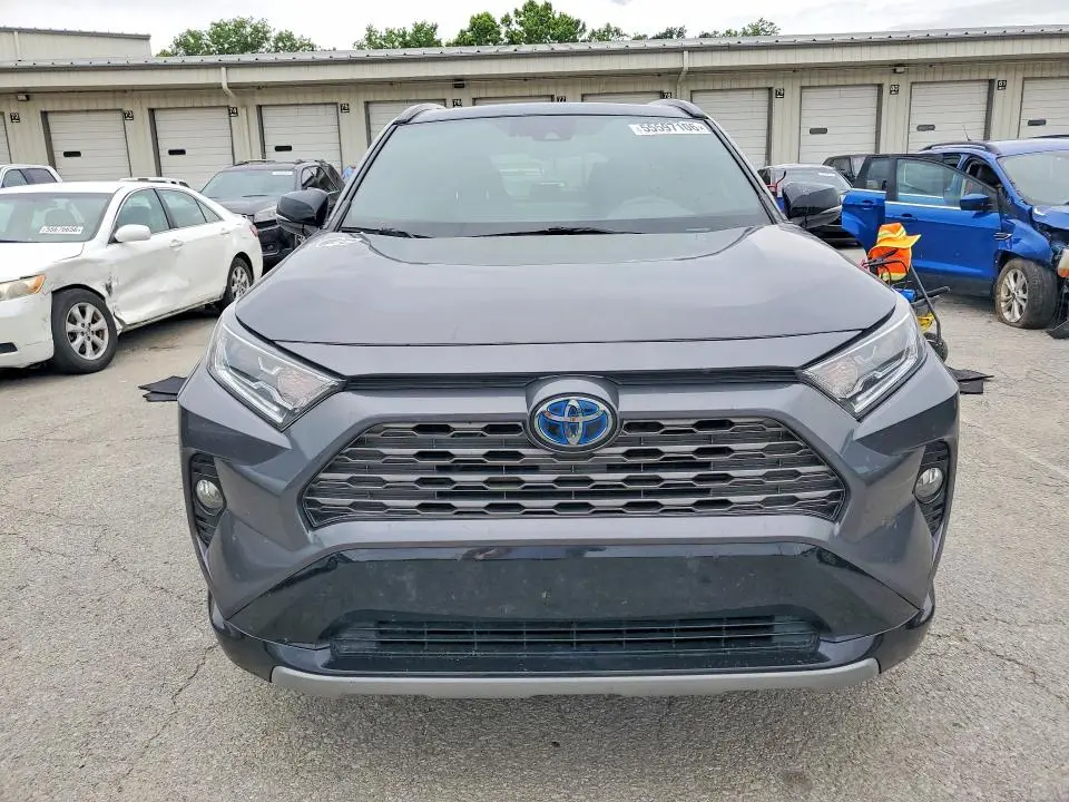 2019 TOYOTA RAV4 XSE  