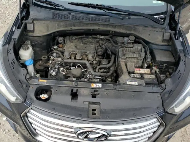 2017 HYUNDAI SANTA FE SE  