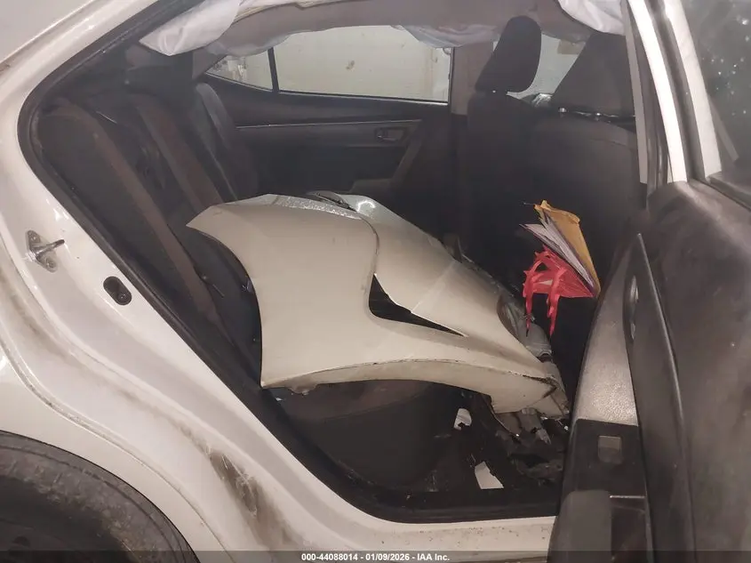 2018 TOYOTA COROLLA LE