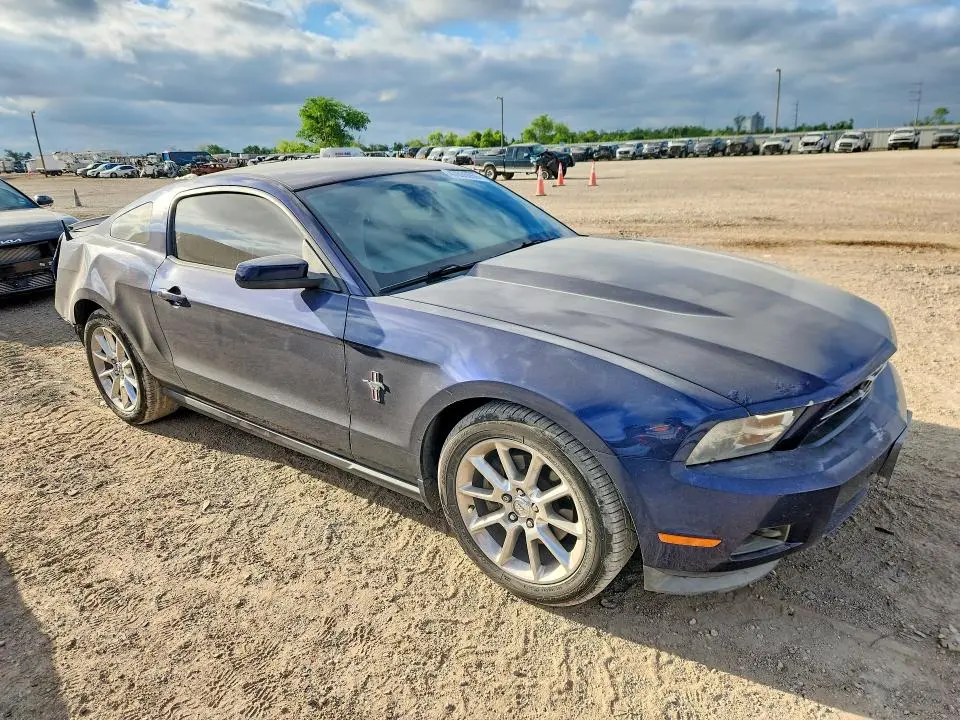 2011 FORD MUSTANG   