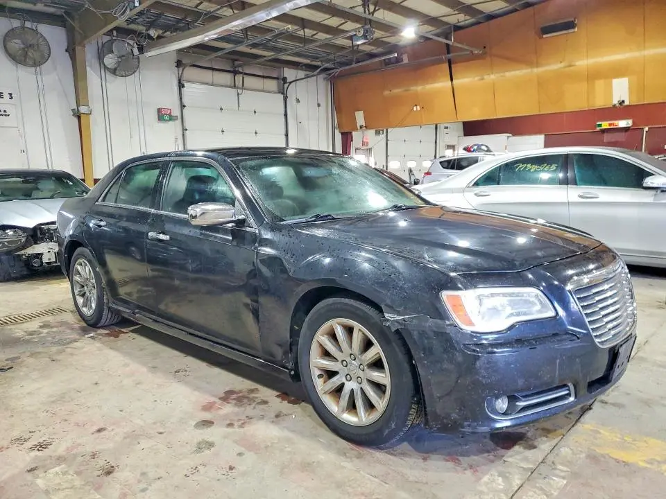 2012 CHRYSLER 300 LIMITED  