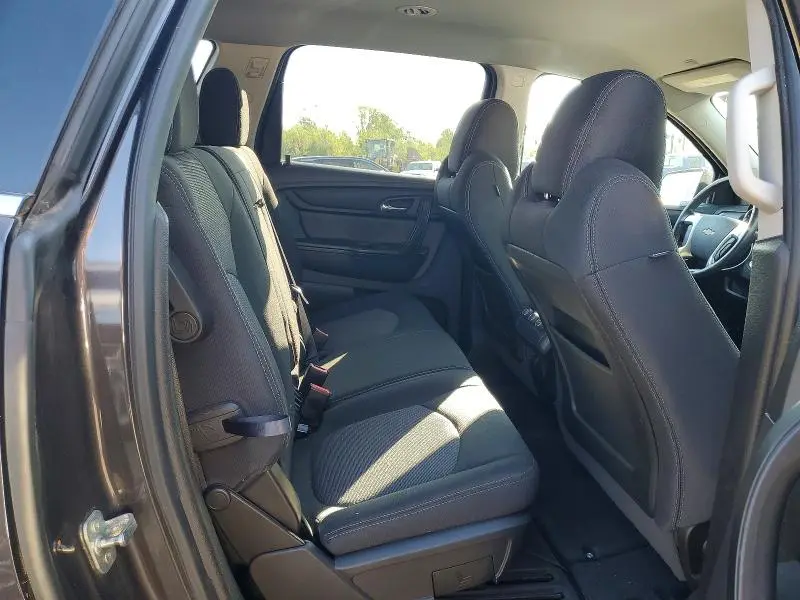 2016 CHEVROLET TRAVERSE LT  