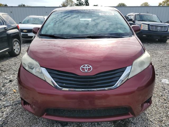 2011 TOYOTA SIENNA LE