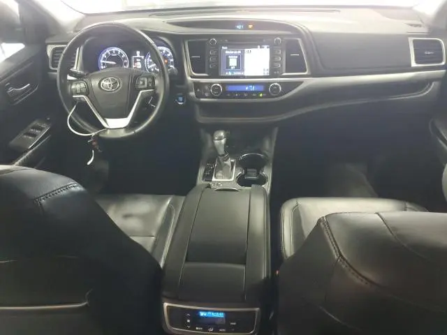 2014 TOYOTA HIGHLANDER XLE  